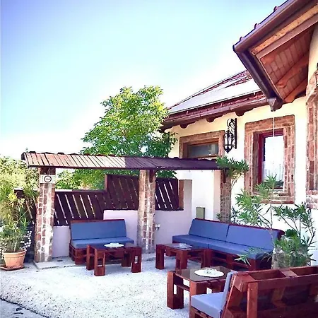 Sosto Castle Wellness & Pools 3*
