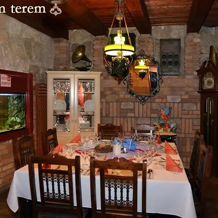 Sosto Castle Wellness & Pools Bed & Breakfast 3*